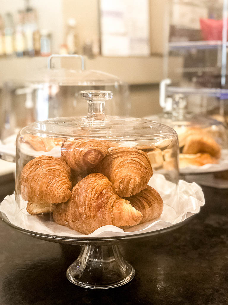 croissants in a bakery stand | Elitist Coffee South Orange NJ | Black-owned restaurants NJ | foodwithaview.com